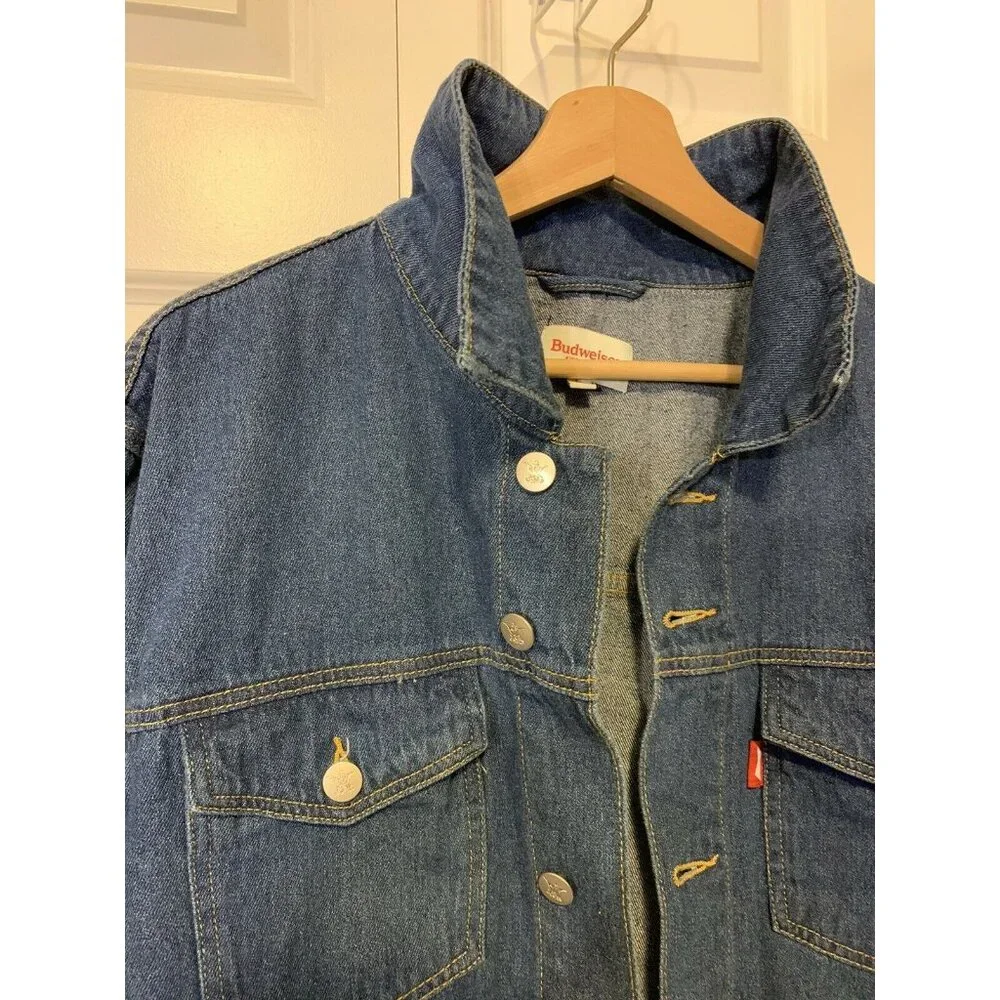 New Budweiser Denim Men’s Sz L Blue Trucker‎ Button Jean Logo Jacket NWT